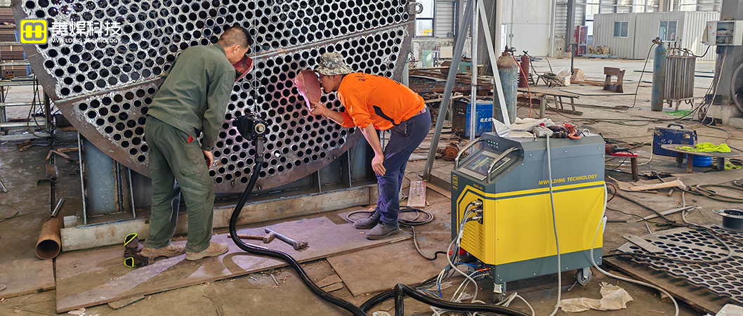 Tube Sheet Welding Machine On-Site Construction.jpg